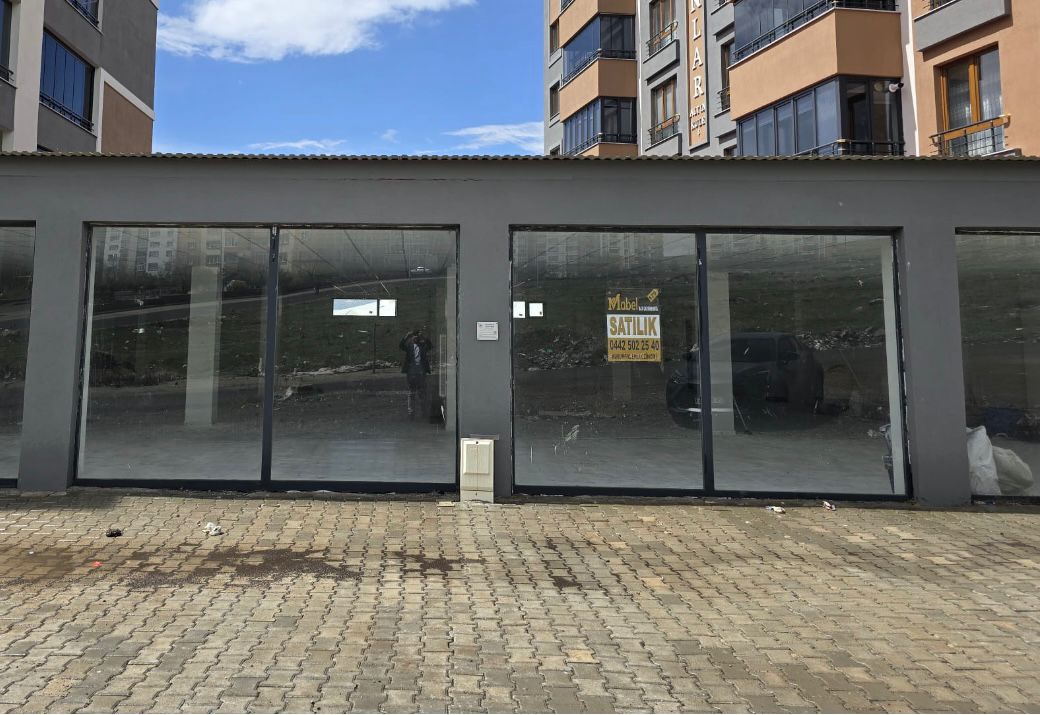 HİLALKENT'TE SATILIK FIRSAT DÜKKAN